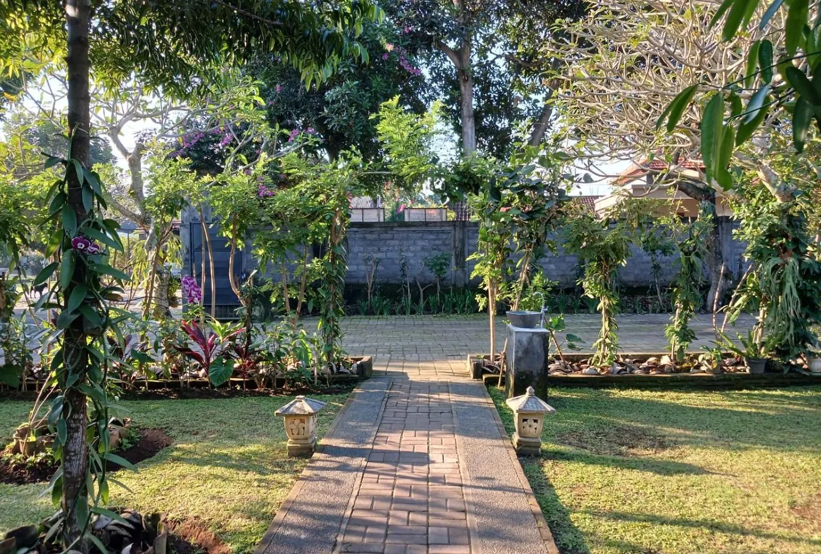 Puri Amartha Apartment Ubud  Homestay
