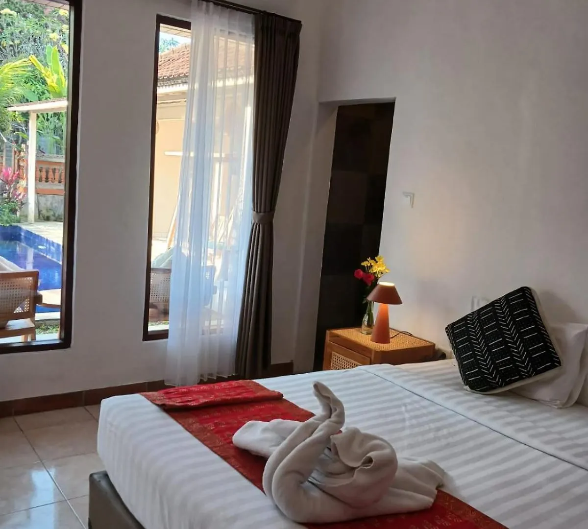 Homestay Puri Amartha Apartment Ubud