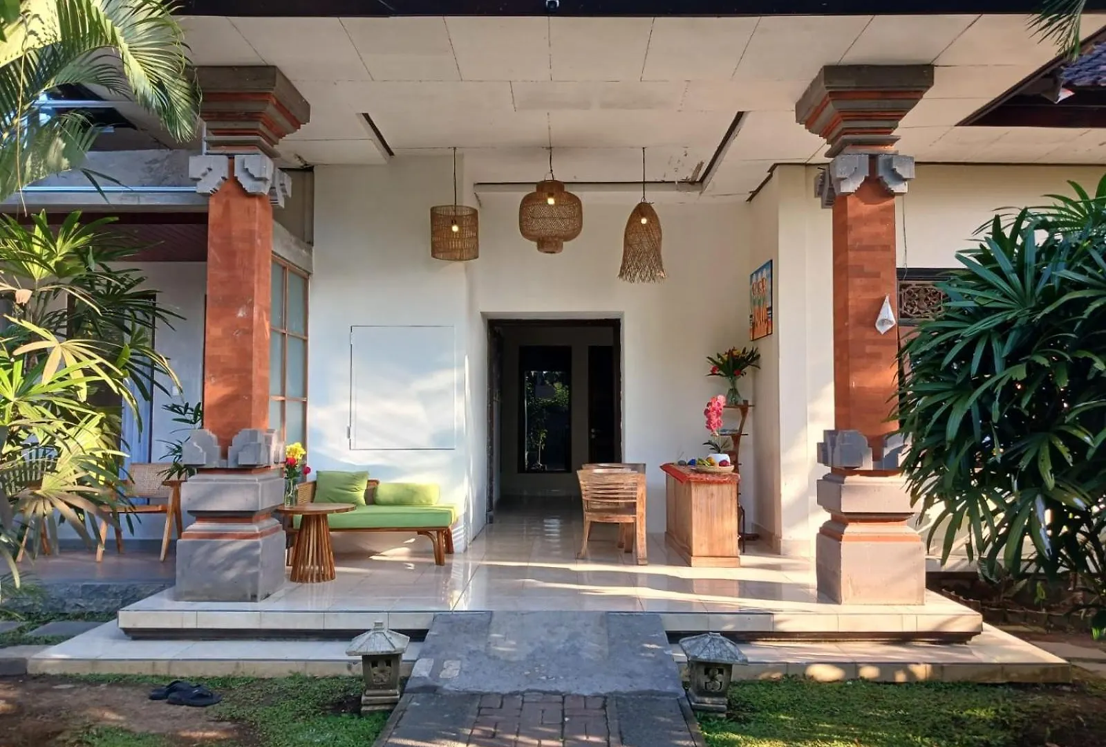 Homestay Puri Amartha Apartment Ubud